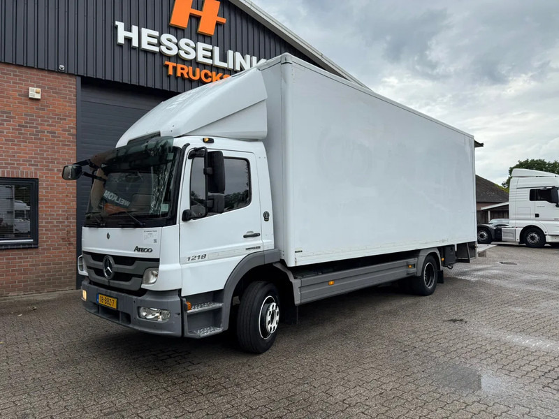 Mercedes-Benz Atego 1218 7.1M Koffer LBW Standairco NL Truck APK 02-2026 - Dobozos felépítményű teherautó: 1 kép. Mercedes-Benz Atego 1218 7.1M Koffer LBW Standairco NL Truck APK 02-2026 - Dobozos felépítményű teherautó: 1 kép.