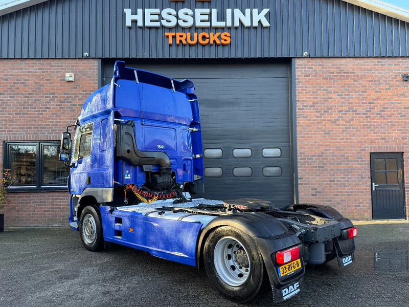 DAF CF 400 Space Cab - Nyergesvontató: 2 kép. DAF CF 400 Space Cab - Nyergesvontató: 2 kép.