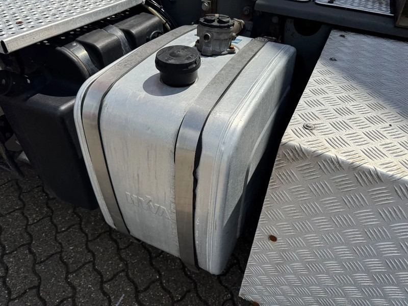 DAF XF 105.460 6X2 Midlift Hydrauliek Airco NL Truck lízing DAF XF 105.460 6X2 Midlift Hydrauliek Airco NL Truck: 8 kép.