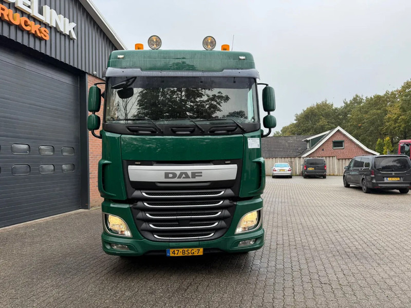 DAF XF 460 Space Cab Verstralers/Zwaailamp NL Truck APK/TUV 06-12-2025 - Nyergesvontató: 4 kép. DAF XF 460 Space Cab Verstralers/Zwaailamp NL Truck APK/TUV 06-12-2025 - Nyergesvontató: 4 kép.
