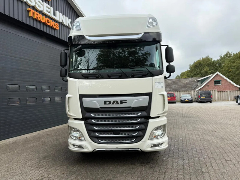 Nyergesvontató DAF XF 480 SSC Super Space 2x tank LED 345.063KM! NL Truck: 9 kép. Nyergesvontató DAF XF 480 SSC Super Space 2x tank LED 345.063KM! NL Truck: 9 kép.