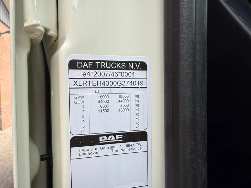 Nyergesvontató DAF XF 480 SSC Super Space 2x tank LED 345.063KM! NL Truck: 14 kép. Nyergesvontató DAF XF 480 SSC Super Space 2x tank LED 345.063KM! NL Truck: 14 kép.