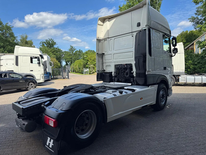 DAF XF 480 SSC Super Space 2x tank LED PTO-Prep 363.222KM ACC - Nyergesvontató: 4 kép. DAF XF 480 SSC Super Space 2x tank LED PTO-Prep 363.222KM ACC - Nyergesvontató: 4 kép.