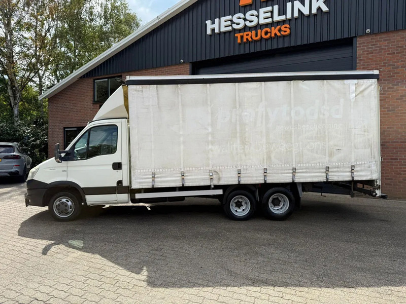 Iveco Daily 40C17 BE Combinatie Veldhuizen schuifzeil opbouw - Nyergesvontató: 2 kép. Iveco Daily 40C17 BE Combinatie Veldhuizen schuifzeil opbouw - Nyergesvontató: 2 kép.