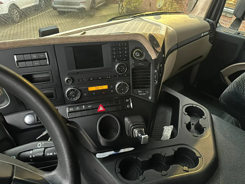 Mercedes-Benz Actros 1840 4X2 679.306KM NL Truck - Nyergesvontató: 5 kép. Mercedes-Benz Actros 1840 4X2 679.306KM NL Truck - Nyergesvontató: 5 kép.