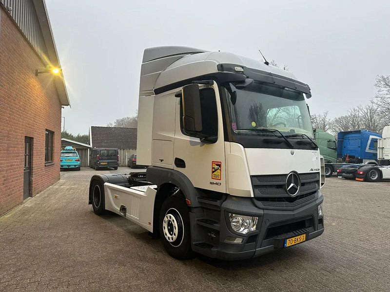 Mercedes-Benz Actros 1840 4X2 679.306KM NL Truck - Nyergesvontató: 2 kép. Mercedes-Benz Actros 1840 4X2 679.306KM NL Truck - Nyergesvontató: 2 kép.