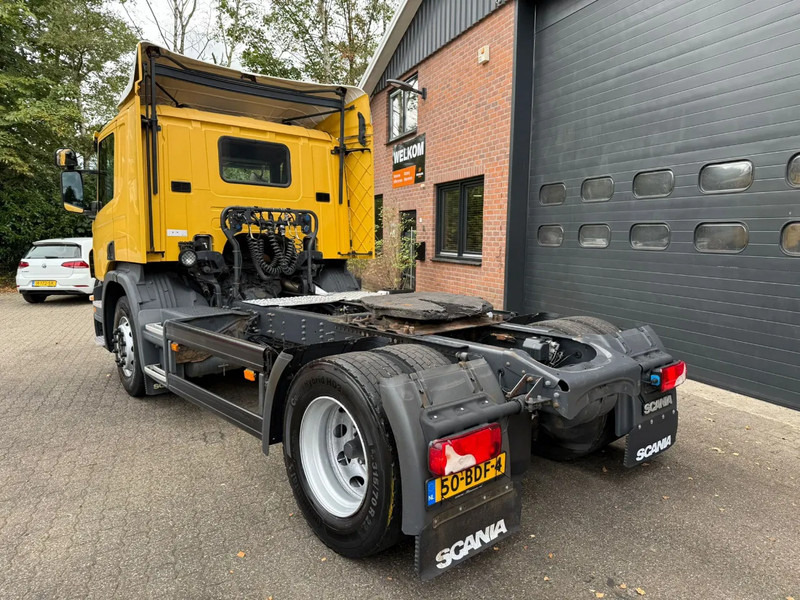 Scania P280 4X2 Dagcabine Airco EURO 6 NL Truck 793.163 KM - Nyergesvontató: 4 kép. Scania P280 4X2 Dagcabine Airco EURO 6 NL Truck 793.163 KM - Nyergesvontató: 4 kép.