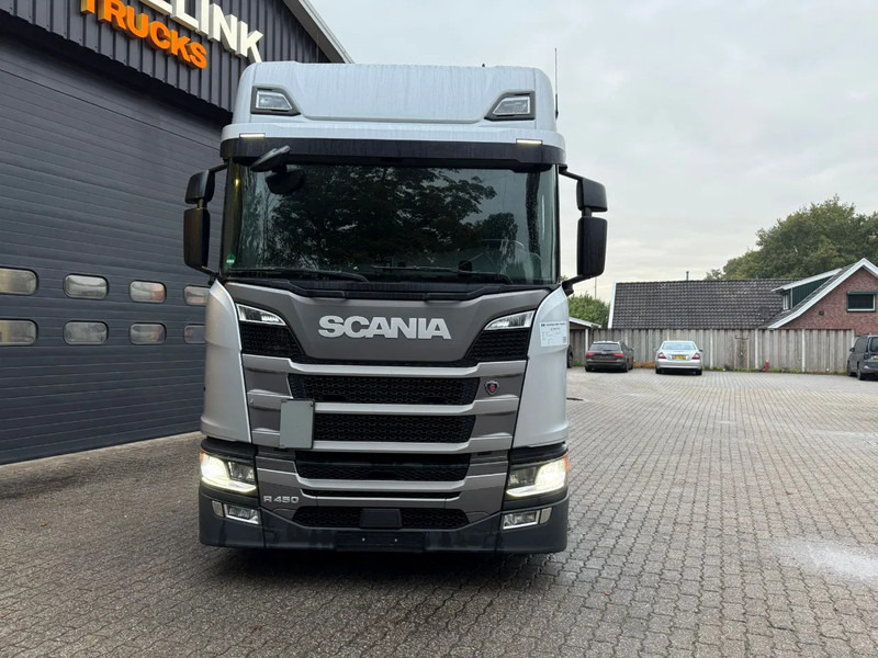 Scania R450 NGS 4X2EB Lowliner Retarder Standairco Smarttacho 2 German truck - Nyergesvontató: 5 kép. Scania R450 NGS 4X2EB Lowliner Retarder Standairco Smarttacho 2 German truck - Nyergesvontató: 5 kép.