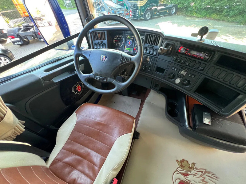 Scania R490 6X2 Topline Standairco 2X tank NL Truck - Nyergesvontató: 4 kép. Scania R490 6X2 Topline Standairco 2X tank NL Truck - Nyergesvontató: 4 kép.