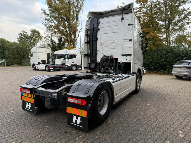 Volvo FH 500 4x2 Globetrotter Hydraukic Standairco 799.830KM NL Truck - Nyergesvontató: 4 kép. Volvo FH 500 4x2 Globetrotter Hydraukic Standairco 799.830KM NL Truck - Nyergesvontató: 4 kép.