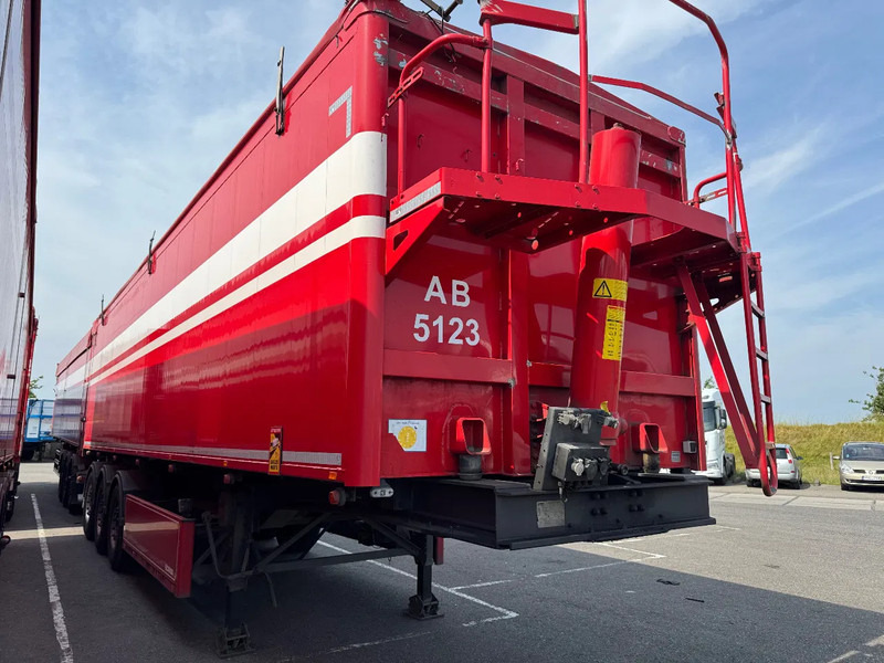 Stas S300CX 58m3 Alcoa SAF Klep/Deuren combi top condition 6370kg - Félpótkocsi billenőplatós: 2 kép. Stas S300CX 58m3 Alcoa SAF Klep/Deuren combi top condition 6370kg - Félpótkocsi billenőplatós: 2 kép.