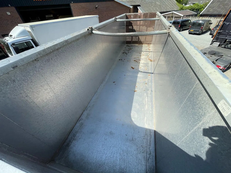 Félpótkocsi billenőplatós Stas S300CX 60m3 Liftas Naloop stuuras: 18 kép. Félpótkocsi billenőplatós Stas S300CX 60m3 Liftas Naloop stuuras: 18 kép.