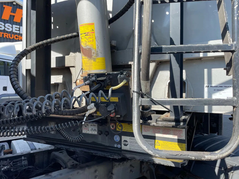 Félpótkocsi billenőplatós Stas S300CX 60m3 Liftas Naloop stuuras: 15 kép. Félpótkocsi billenőplatós Stas S300CX 60m3 Liftas Naloop stuuras: 15 kép.