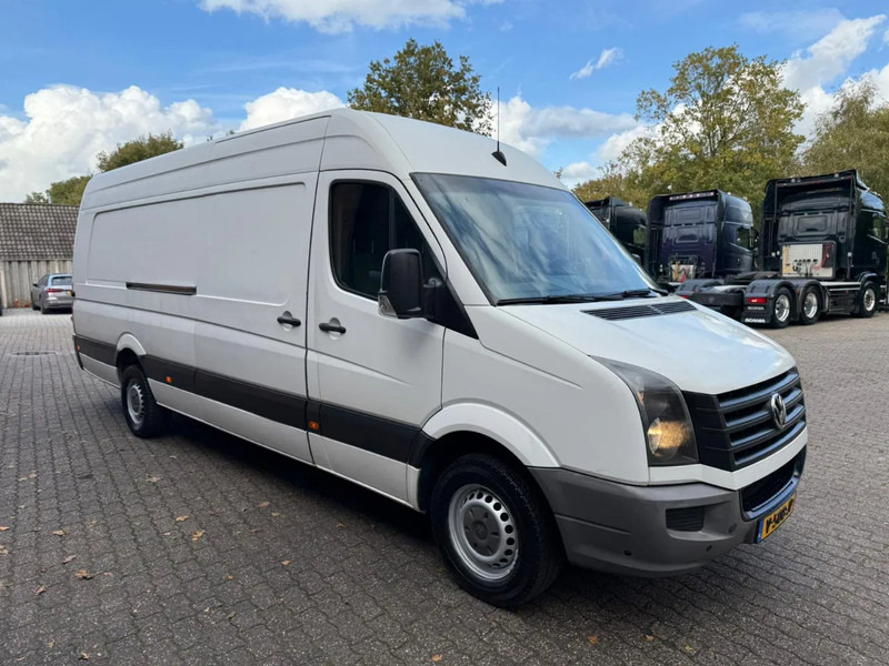 Volkswagen Crafter 2.0 TDI L4H2 - Furgon: 2 kép. Volkswagen Crafter 2.0 TDI L4H2 - Furgon: 2 kép.