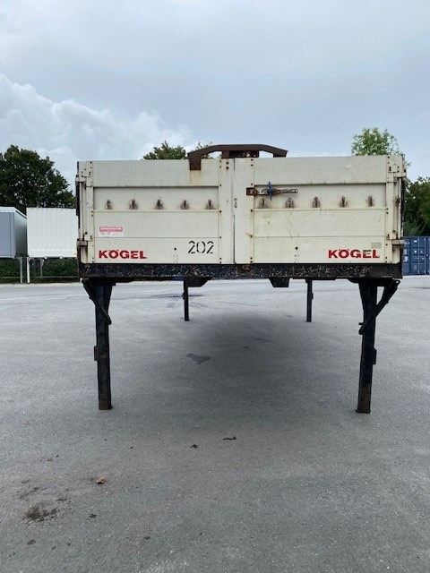 Kögel BDF-System 7.450 mm, - Platós felépítmény: 3 kép. Kögel BDF-System 7.450 mm, - Platós felépítmény: 3 kép.