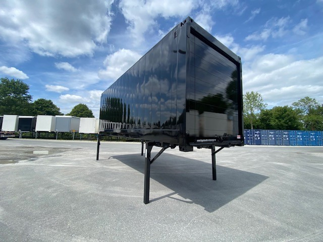 Krone BDF-System 7.450 mm, LACK NEU Standard, Heck Rolltor - Doboz felépitmény: 5 kép. Krone BDF-System 7.450 mm, LACK NEU Standard, Heck Rolltor - Doboz felépitmény: 5 kép.