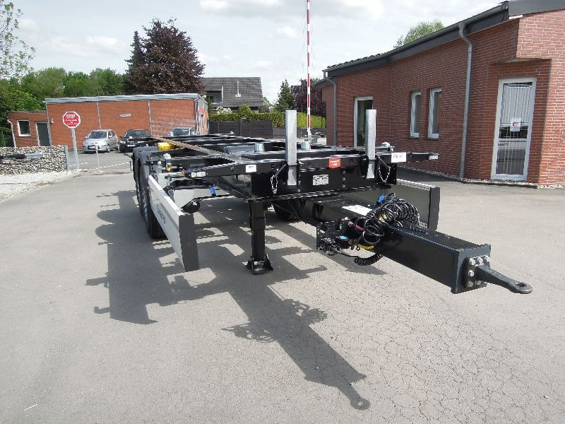 Krone BDF-System, Standard mit Liftachse, ohne Zulassung - Pótkocsi cserefelépítményes: 3 kép. Krone BDF-System, Standard mit Liftachse, ohne Zulassung - Pótkocsi cserefelépítményes: 3 kép.