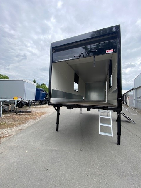 Spier BDF-System 7.450 mm lang, LACK NEU schwarz - Doboz felépitmény: 4 kép. Spier BDF-System 7.450 mm lang, LACK NEU schwarz - Doboz felépitmény: 4 kép.