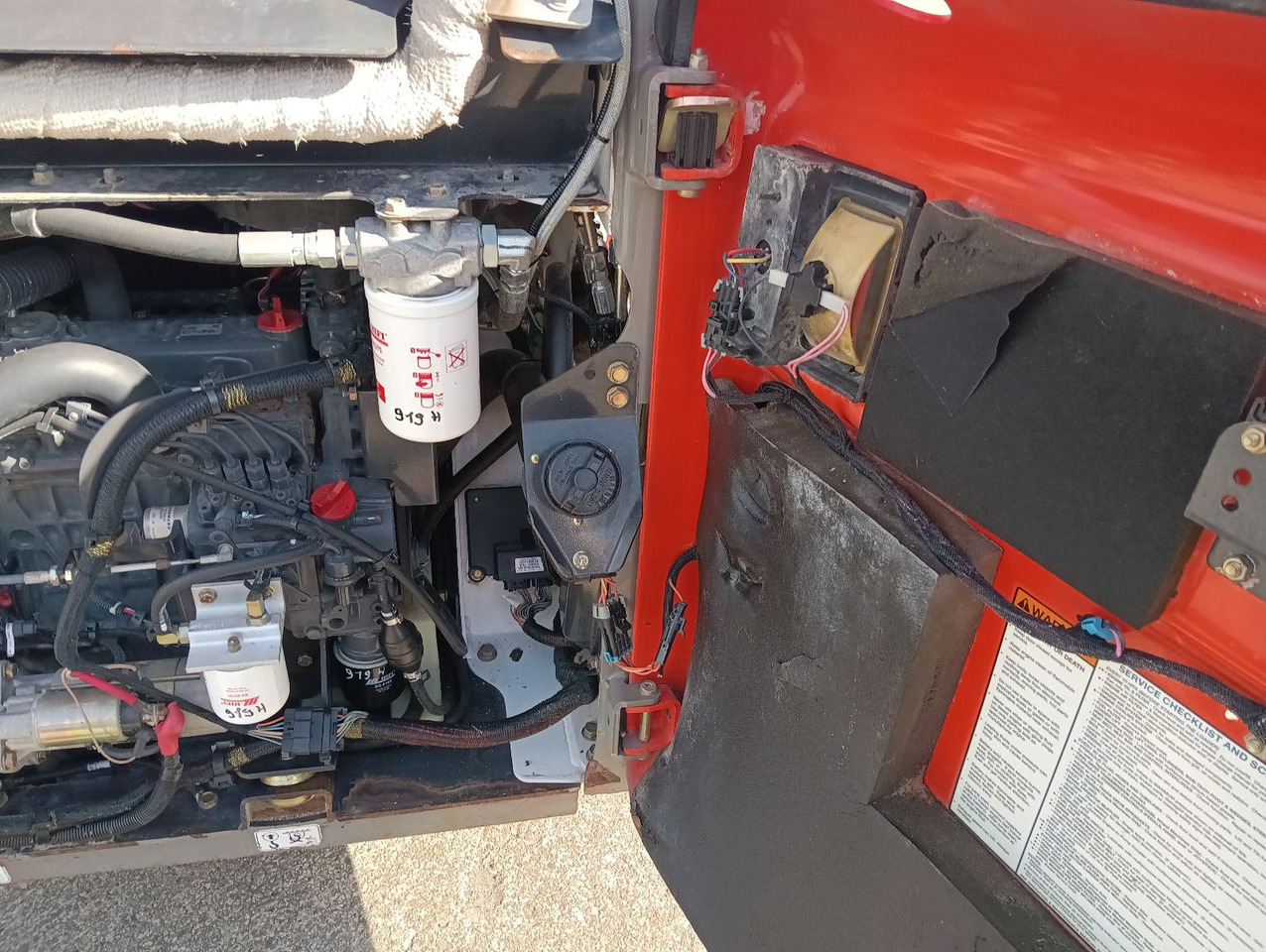 Bobcat S 100 Kompaktlader 1.8t. 925h ServiceNeu! lízing Bobcat S 100 Kompaktlader 1.8t. 925h ServiceNeu!: 21 kép. Bobcat S 100 Kompaktlader 1.8t. 925h ServiceNeu! lízing Bobcat S 100 Kompaktlader 1.8t. 925h ServiceNeu!: 21 kép.