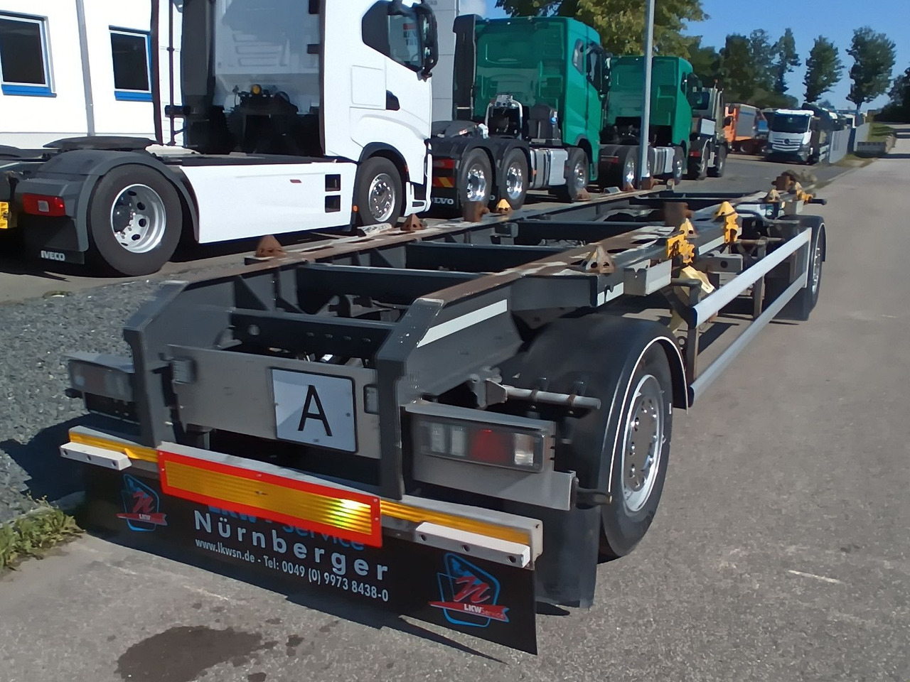 Hüffermann 2-A VARIO-CARRIER VERZINKT SAFETYFIX Reifen/TÜV - Multiliftes/ Konténerszállító pótkocsi: 4 kép. Hüffermann 2-A VARIO-CARRIER VERZINKT SAFETYFIX Reifen/TÜV - Multiliftes/ Konténerszállító pótkocsi: 4 kép.