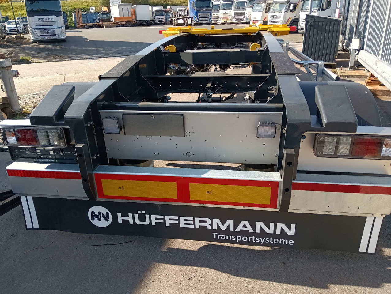 Hüffermann HSA1870 SAF VERZINKT Schlitten 5m-7m 3158kg NEU - Multiliftes/ Konténerszállító pótkocsi: 2 kép. Hüffermann HSA1870 SAF VERZINKT Schlitten 5m-7m 3158kg NEU - Multiliftes/ Konténerszállító pótkocsi: 2 kép.