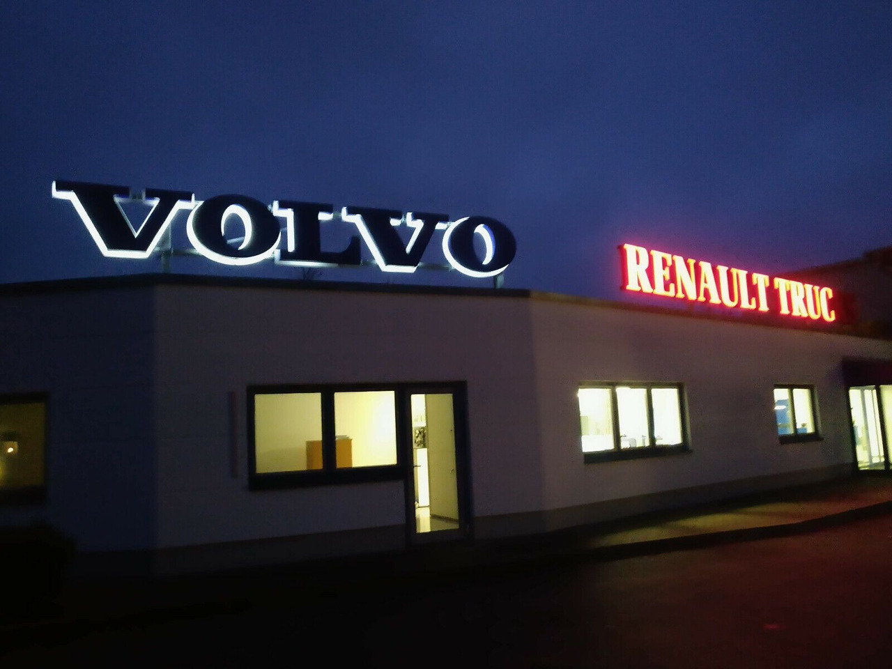 Új Félpótkocsi mélybölcsős Krone SDP 27  12,2m JUMBO BPW 235/75R17,5 Reifen 90%: 30 kép.
