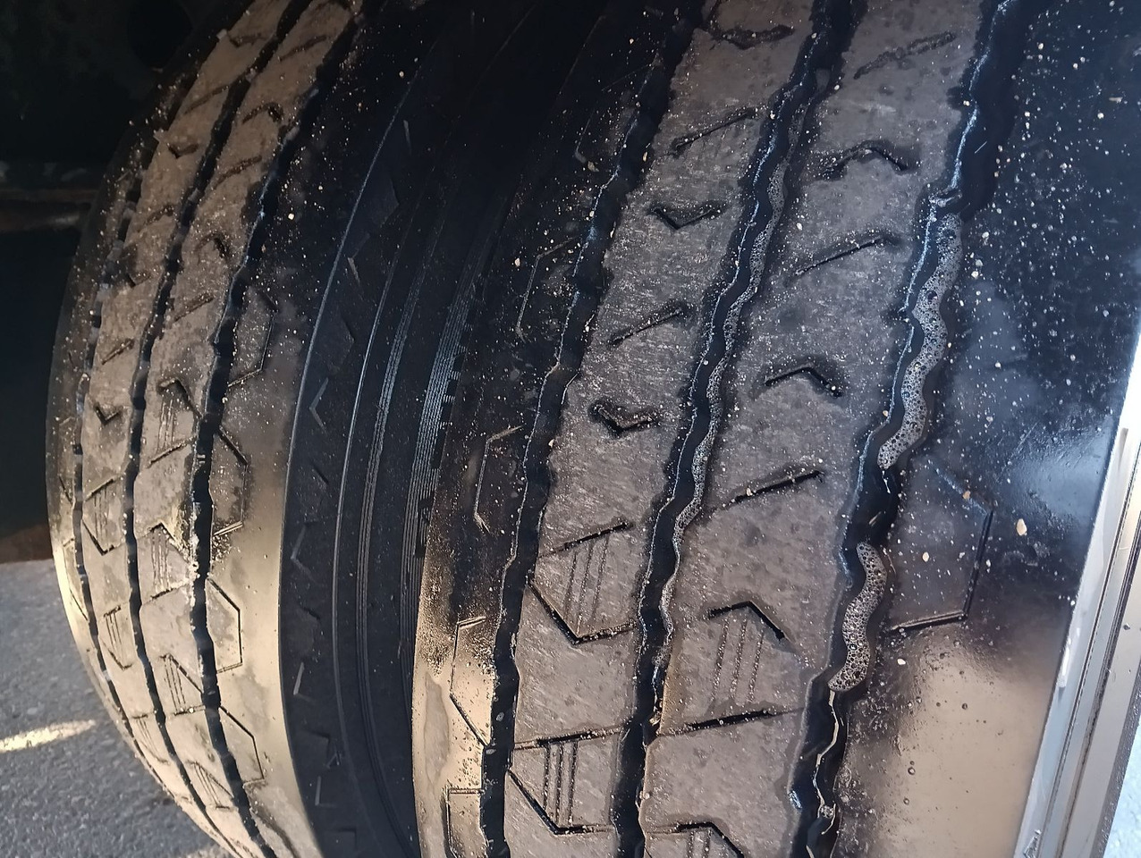 Új Félpótkocsi mélybölcsős Krone SDP 27  12,2m JUMBO BPW 235/75R17,5 Reifen 90%: 23 kép.