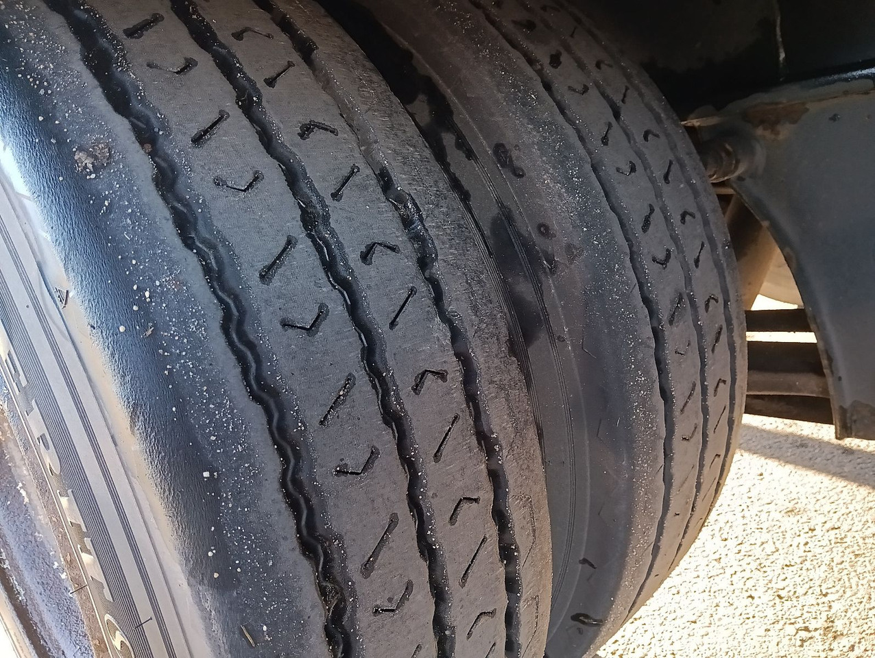 Új Félpótkocsi mélybölcsős Krone SDP 27  12,2m JUMBO BPW 235/75R17,5 Reifen 90%: 22 kép.