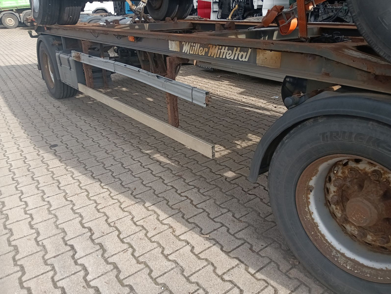 Müller-Mitteltal RA18 Abrollanhänger 7m BPW Trommel TÜV 5/2025 Müller-Mitteltal RA18 Abrollanhänger 7m BPW Trommel TÜV 5/2025 - Multiliftes/ Konténerszállító pótkocsi: 4 kép. Müller-Mitteltal RA18 Abrollanhänger 7m BPW Trommel TÜV 5/2025 Müller-Mitteltal RA18 Abrollanhänger 7m BPW Trommel TÜV 5/2025 - Multiliftes/ Konténerszállító pótkocsi: 4 kép.