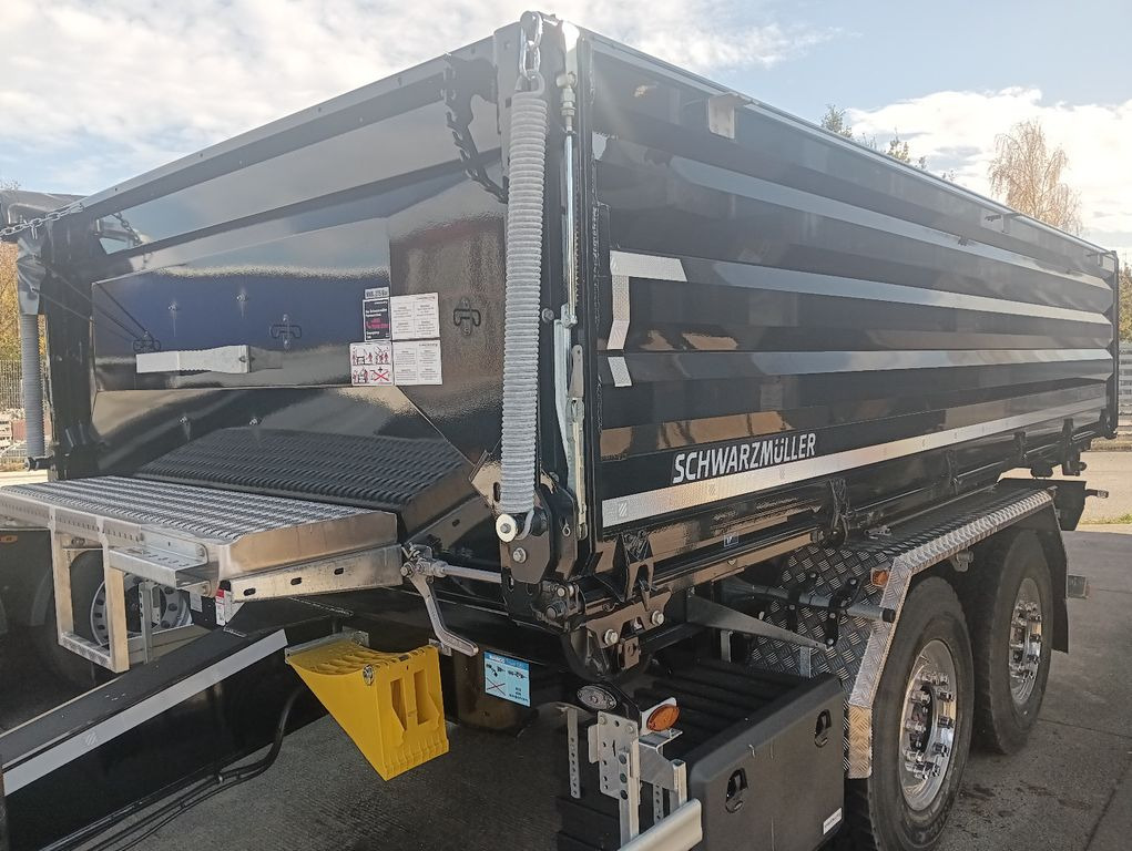 Schwarzmüller 2-A Tandem 3-Seitenkipper VollausstattungAlufelg - Pótkocsi billenőplatós: 4 kép. Schwarzmüller 2-A Tandem 3-Seitenkipper VollausstattungAlufelg - Pótkocsi billenőplatós: 4 kép.