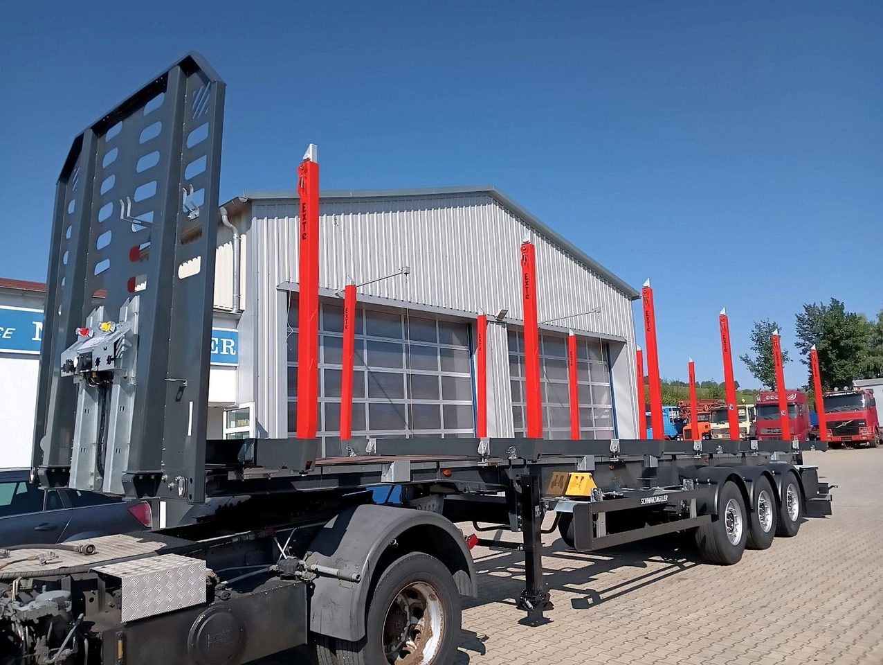 Schwarzmüller 3-A Rungensattel 6xExte144S 5560kg NEU sofort Schwarzmüller 3-A Rungensattel 6xExte144S 5560kg NEU sofort - Rönkszállító félpótkocsi: 3 kép. Schwarzmüller 3-A Rungensattel 6xExte144S 5560kg NEU sofort Schwarzmüller 3-A Rungensattel 6xExte144S 5560kg NEU sofort - Rönkszállító félpótkocsi: 3 kép.