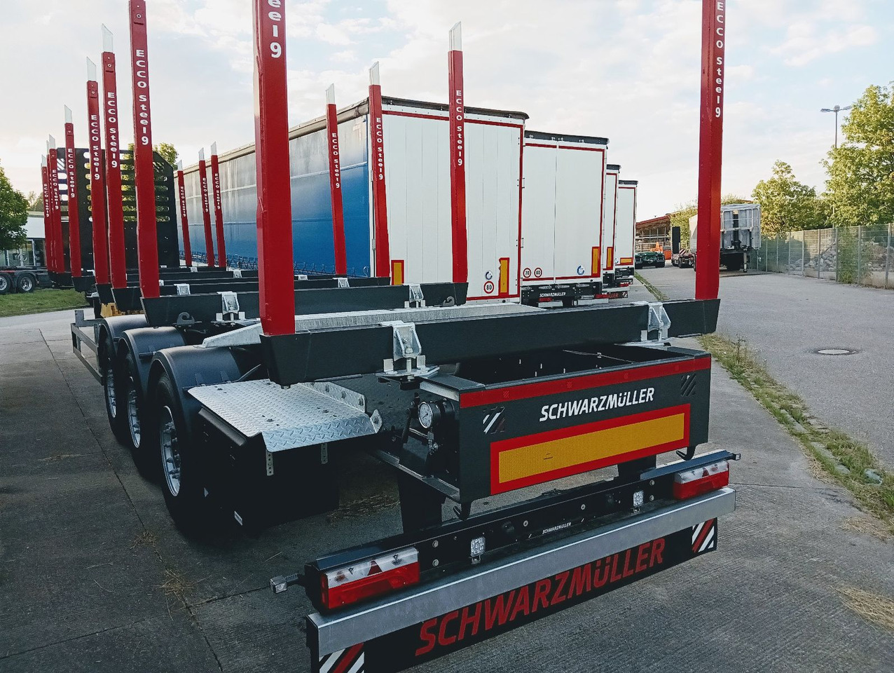 Schwarzmüller 3-A Rungensattel 8xRungSchemel 5800kg NEU sofort Schwarzmüller 3-A Rungensattel 8xRungSchemel 5800kg NEU sofort - Rönkszállító félpótkocsi: 5 kép. Schwarzmüller 3-A Rungensattel 8xRungSchemel 5800kg NEU sofort Schwarzmüller 3-A Rungensattel 8xRungSchemel 5800kg NEU sofort - Rönkszállító félpótkocsi: 5 kép.