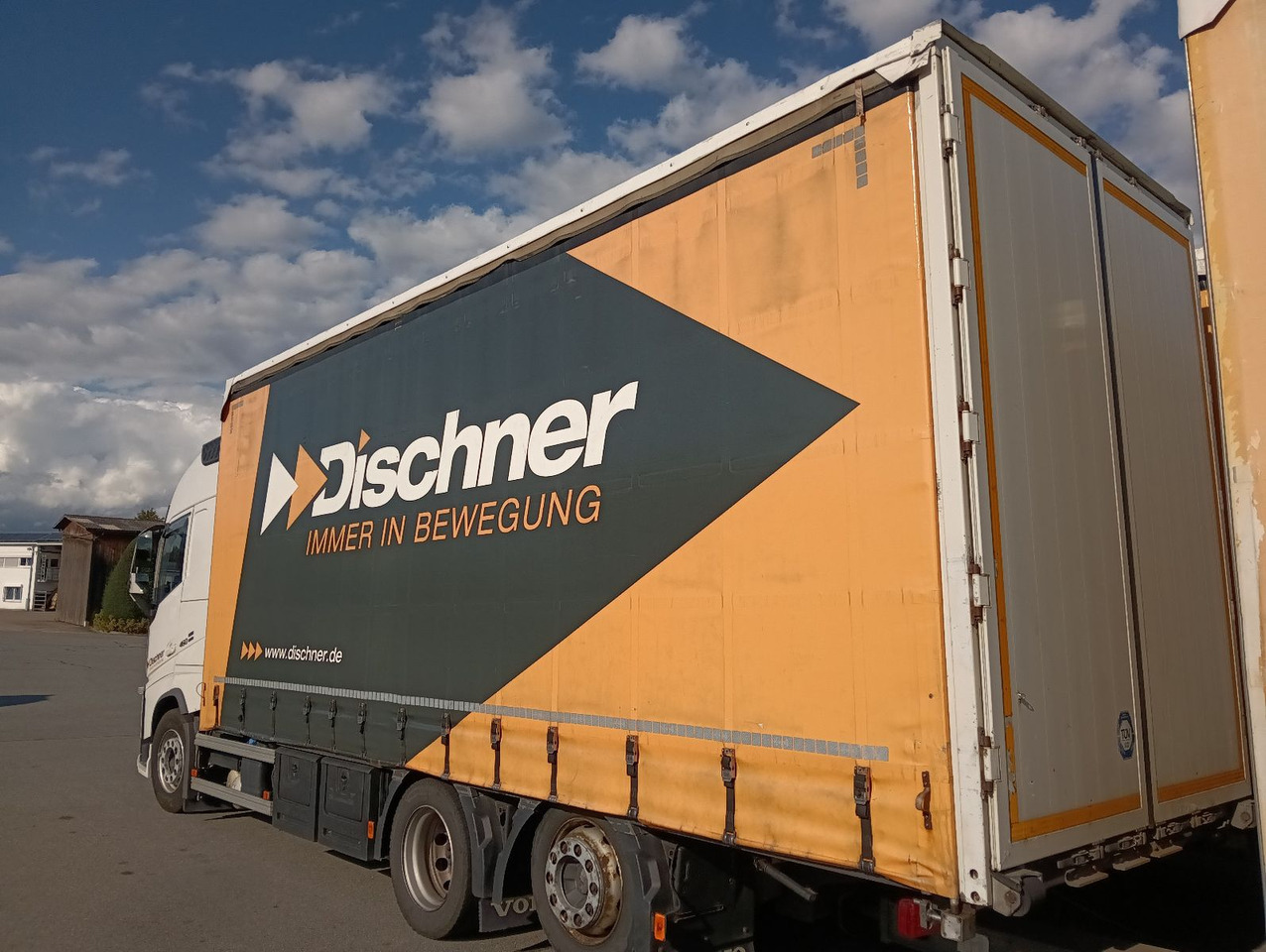 Volvo 2x JUMBO 120m3 FH460 Globe 6x2 SCHMITZ I-PARCool - Ponyvás teherautó: 5 kép. Volvo 2x JUMBO 120m3 FH460 Globe 6x2 SCHMITZ I-PARCool - Ponyvás teherautó: 5 kép.