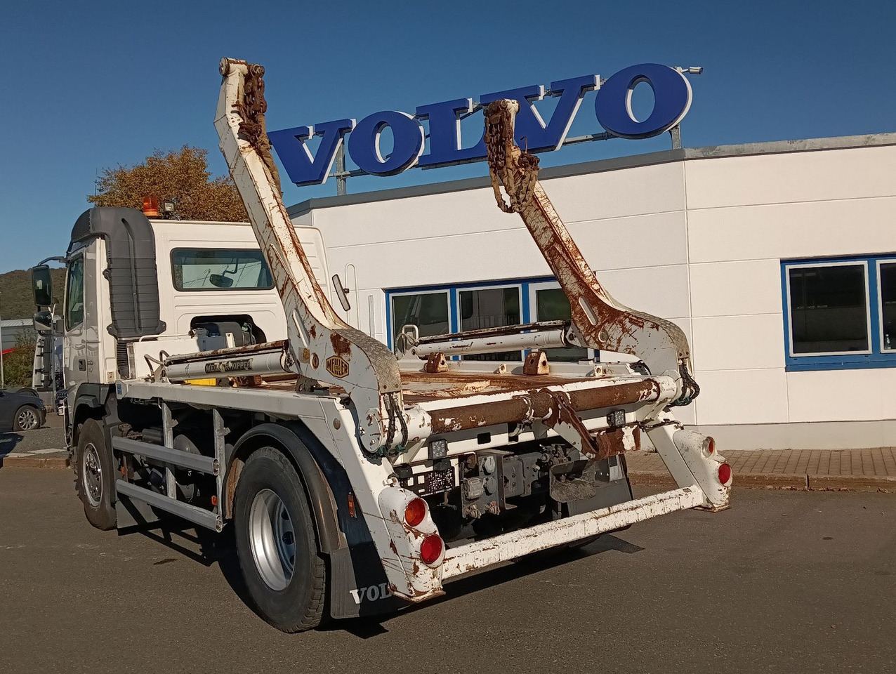 Volvo FMX 330 4x2 MEILLER TAK10 VOLVO Service TOP! EEV - Billenőplatós teherautó: 5 kép. Volvo FMX 330 4x2 MEILLER TAK10 VOLVO Service TOP! EEV - Billenőplatós teherautó: 5 kép.