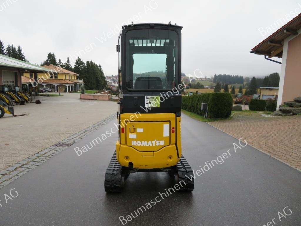 Komatsu PC 16 - Minikotró: 4 kép. Komatsu PC 16 - Minikotró: 4 kép.