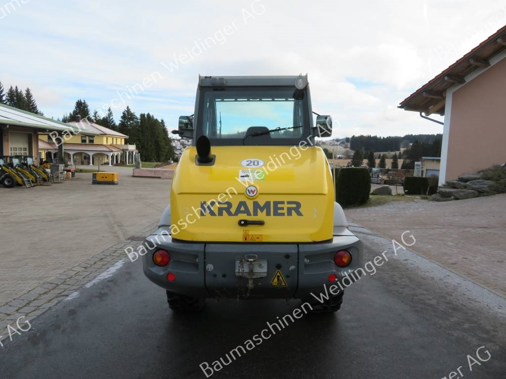 Kramer 5075 - Gumikerekes homlokrakodó: 4 kép. Kramer 5075 - Gumikerekes homlokrakodó: 4 kép.
