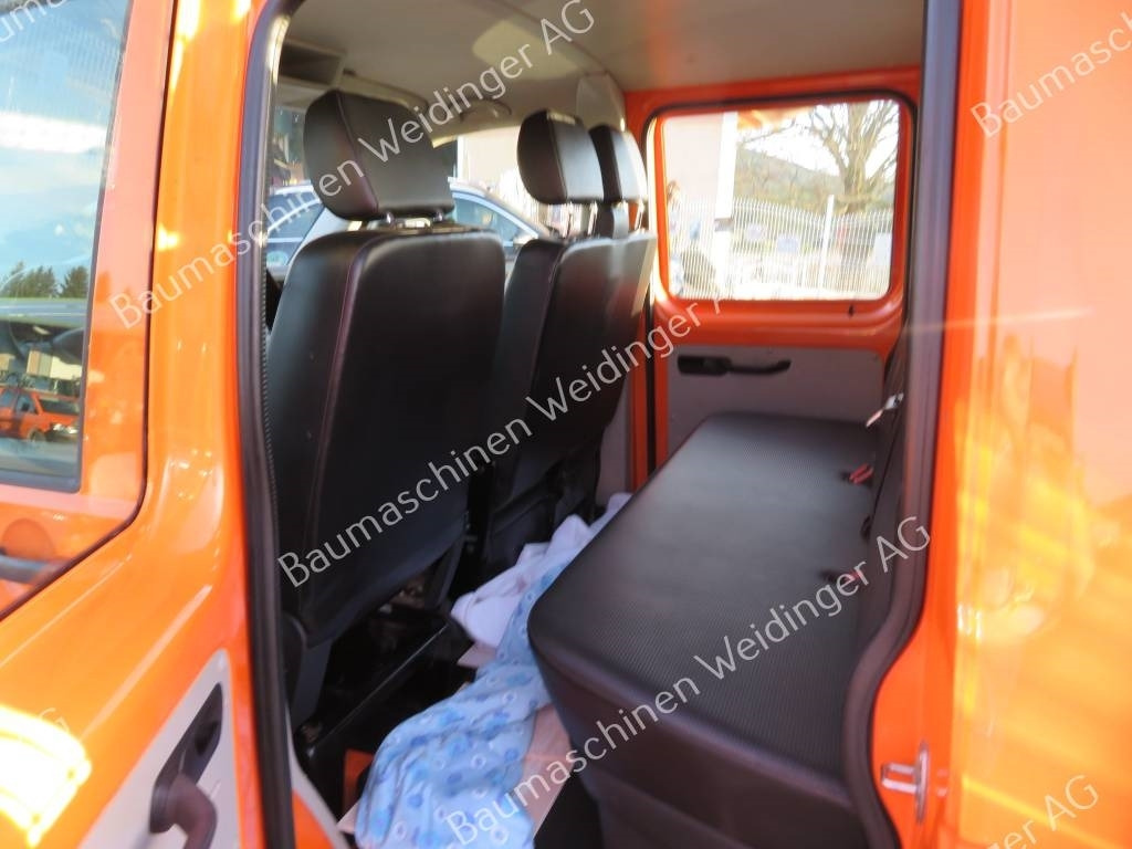Platós kisteherautó, Duplakabinos kisteherautó Volkswagen Doka T6 Doppelkabiner Pritsche: 9 kép.