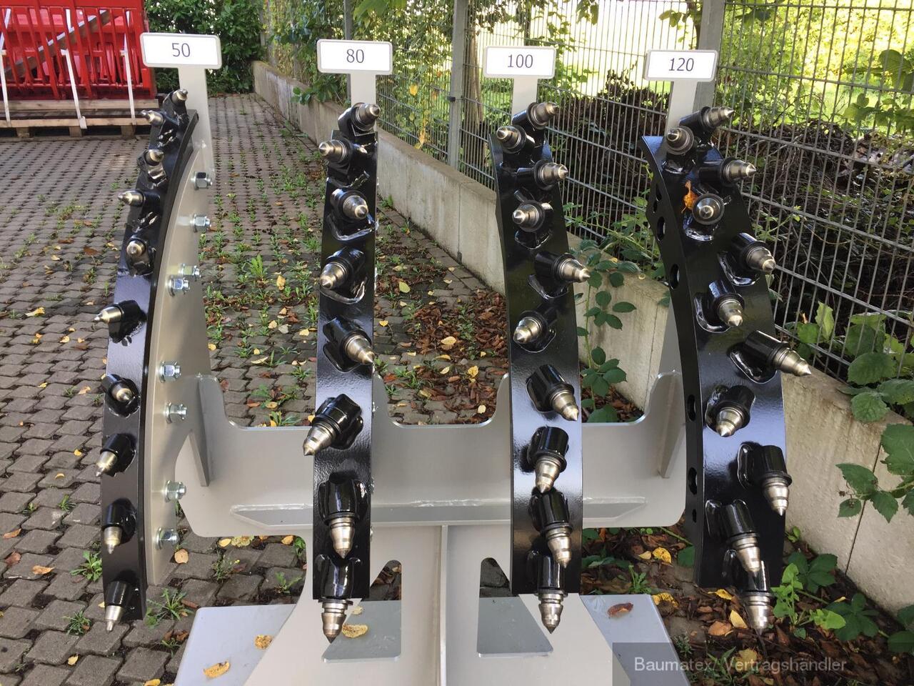 Simex RWA500 f. Glasfasergräben - Árokásó: 4 kép. Simex RWA500 f. Glasfasergräben - Árokásó: 4 kép.