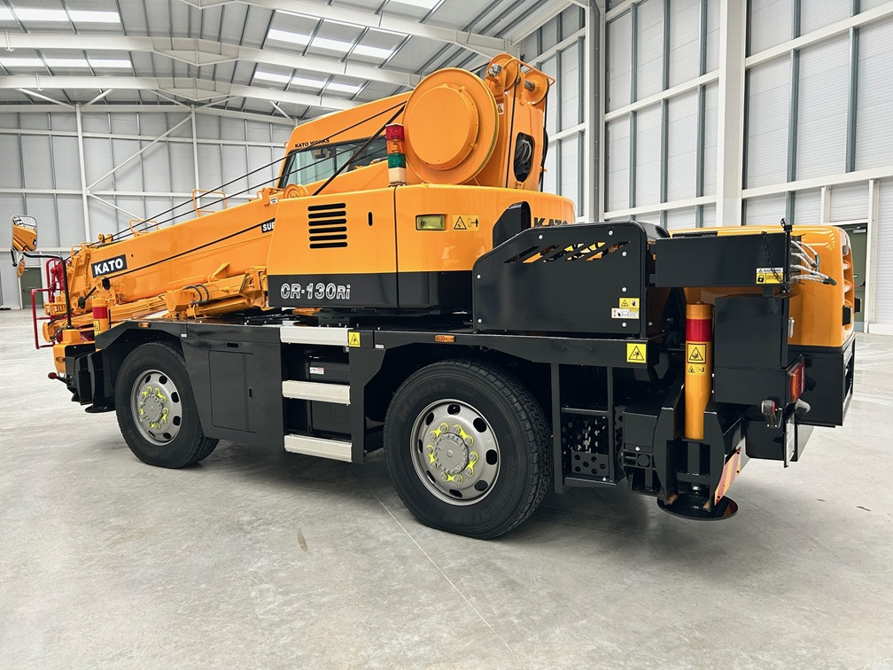 KATO CR-130Ri - 13 Ton City Crane with Only 8,563 miles from New !! - Autódaru: 5 kép. KATO CR-130Ri - 13 Ton City Crane with Only 8,563 miles from New !! - Autódaru: 5 kép.