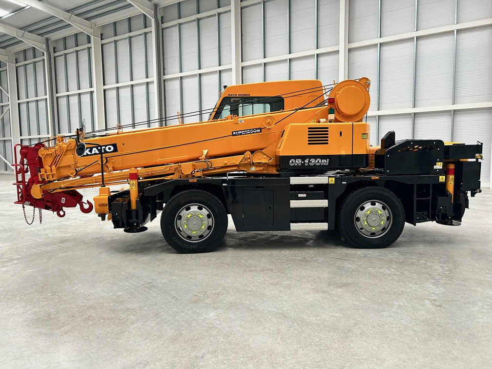 KATO CR-130Ri - 13 Ton City Crane with Only 8,563 miles from New !! - Autódaru: 4 kép. KATO CR-130Ri - 13 Ton City Crane with Only 8,563 miles from New !! - Autódaru: 4 kép.