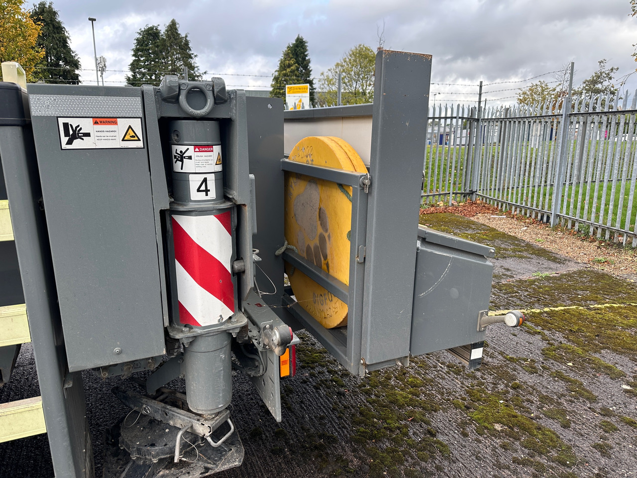 LIEBHERR LTM1060-3.1 - In Brand New Condition, Only 997 Hours - Terepjáró autódaru: 3 kép. LIEBHERR LTM1060-3.1 - In Brand New Condition, Only 997 Hours - Terepjáró autódaru: 3 kép.