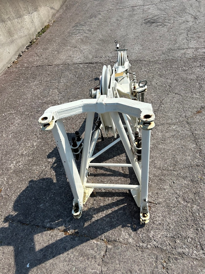 LIEBHERR Second Winch & 2.5 Meter Jib to suit LIEBHERR LTM1055-3.2 - Terepjáró autódaru: 4 kép. LIEBHERR Second Winch & 2.5 Meter Jib to suit LIEBHERR LTM1055-3.2 - Terepjáró autódaru: 4 kép.