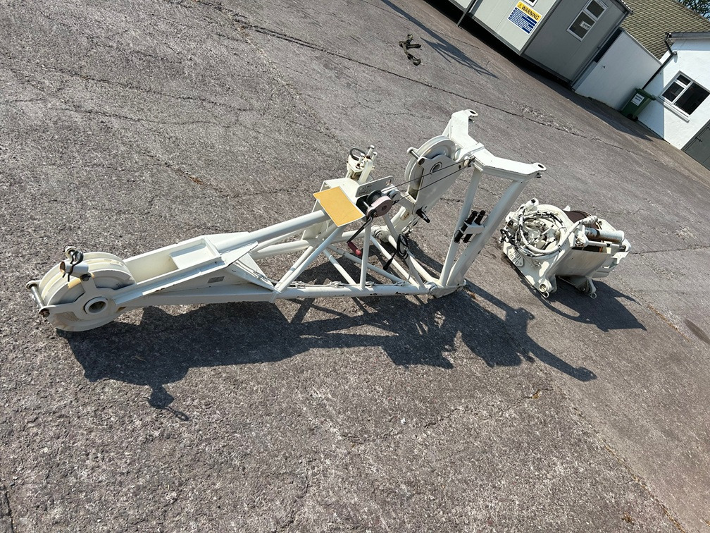 LIEBHERR Second Winch & 2.5 Meter Jib to suit LIEBHERR LTM1055-3.2 - Terepjáró autódaru: 3 kép. LIEBHERR Second Winch & 2.5 Meter Jib to suit LIEBHERR LTM1055-3.2 - Terepjáró autódaru: 3 kép.