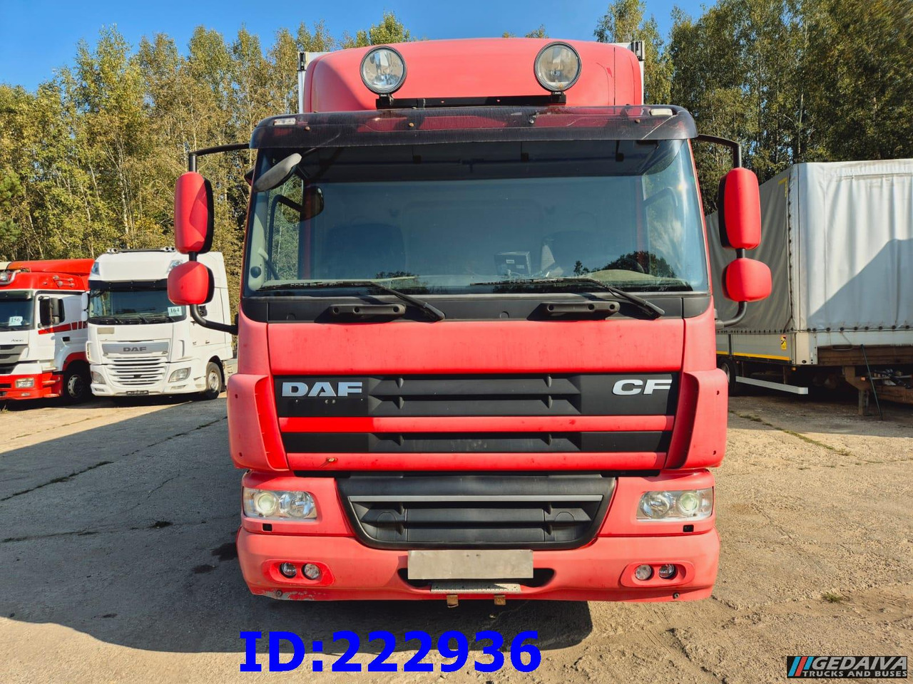 DAF CF 75.310 - Euro5 - Dobozos felépítményű teherautó: 4 kép. DAF CF 75.310 - Euro5 - Dobozos felépítményű teherautó: 4 kép.