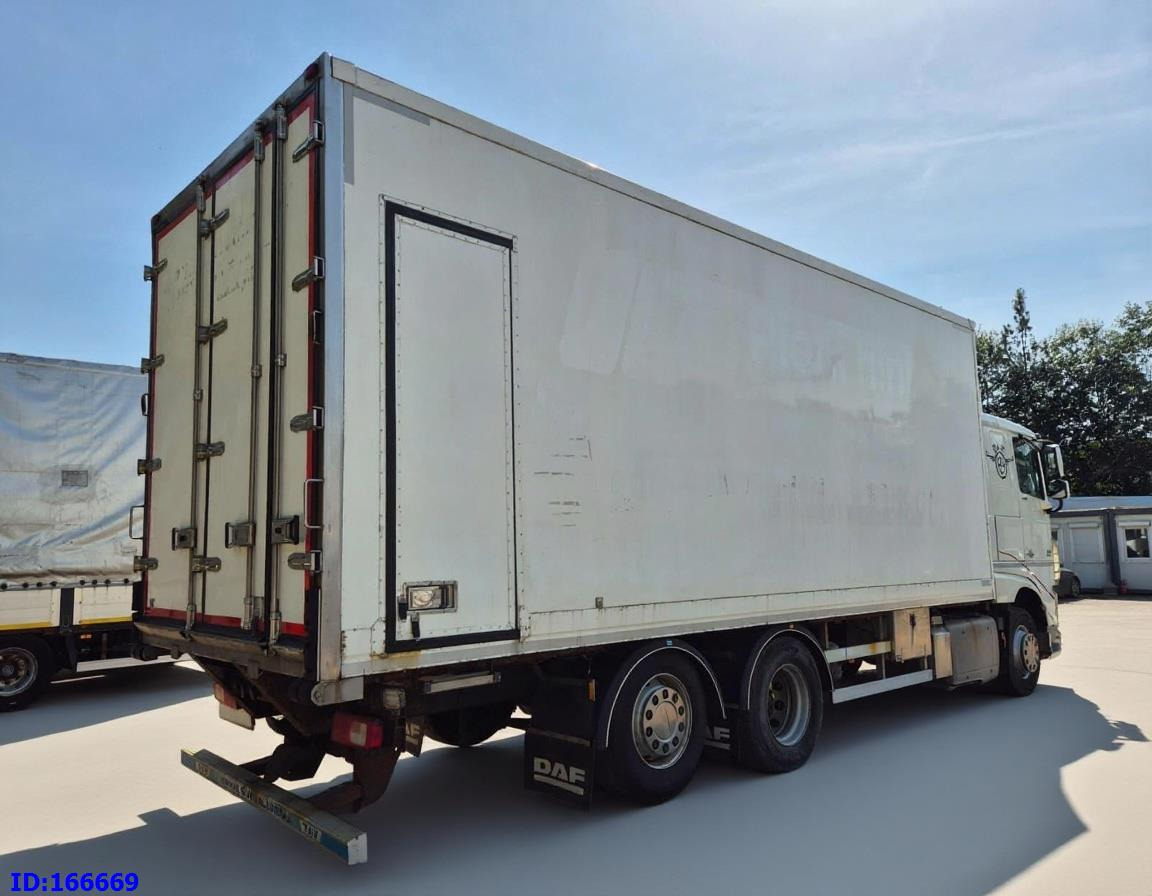 DAF XF 106.460 FAR 6X2 Euro6 - Hűtős teherautó: 5 kép. DAF XF 106.460 FAR 6X2 Euro6 - Hűtős teherautó: 5 kép.