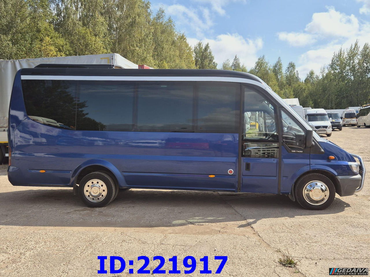 FORD Sunset VIP 17-seats - Távolsági busz: 2 kép. FORD Sunset VIP 17-seats - Távolsági busz: 2 kép.
