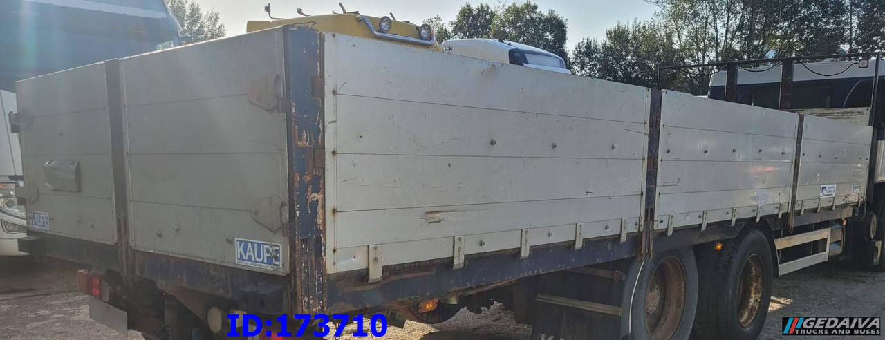 Flatbed truck body - 7.4M - Platós felépítmény: 3 kép. Flatbed truck body - 7.4M - Platós felépítmény: 3 kép.