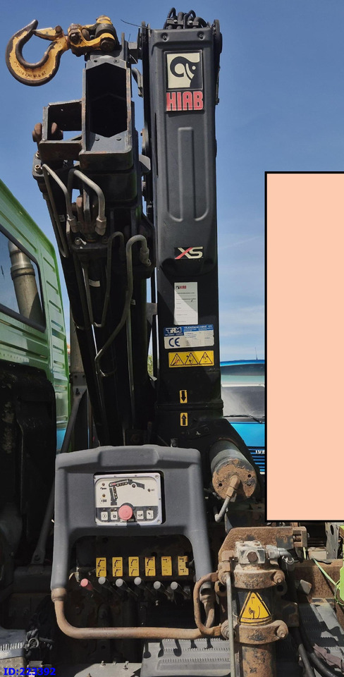 HIAB 144 B-3 CL - Rakodódaru: 2 kép. HIAB 144 B-3 CL - Rakodódaru: 2 kép.