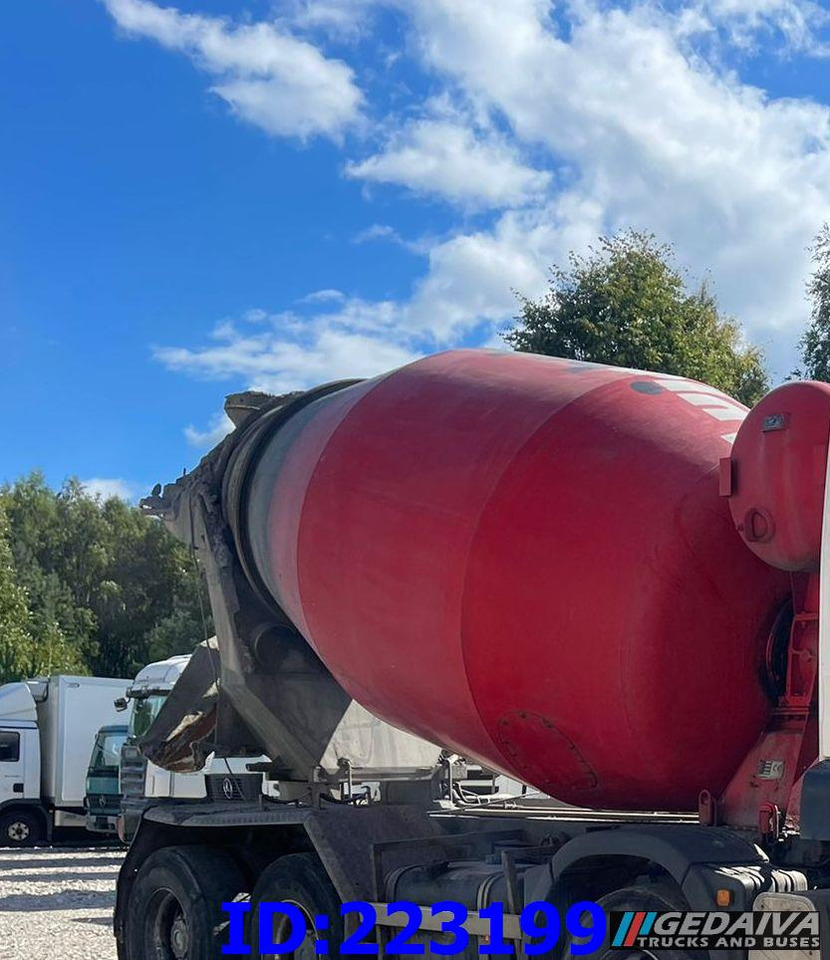 INTERMIX IMI 8Com - 8000L - Mixerdob: 1 kép. INTERMIX IMI 8Com - 8000L - Mixerdob: 1 kép.