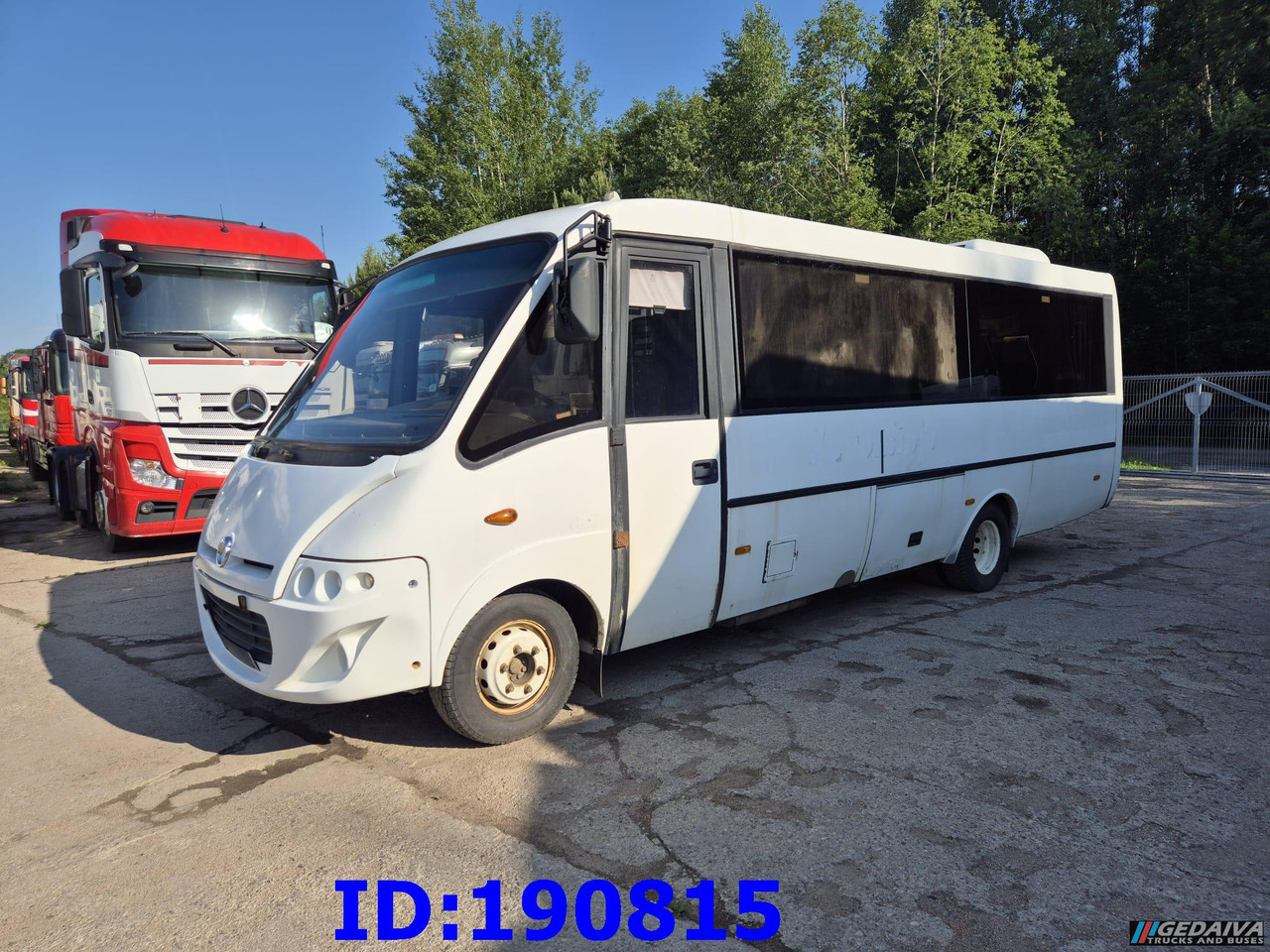 IVECO 65c18 Thesi Kapena 27place (Engine problem) - Távolsági busz: 4 kép. IVECO 65c18 Thesi Kapena 27place (Engine problem) - Távolsági busz: 4 kép.